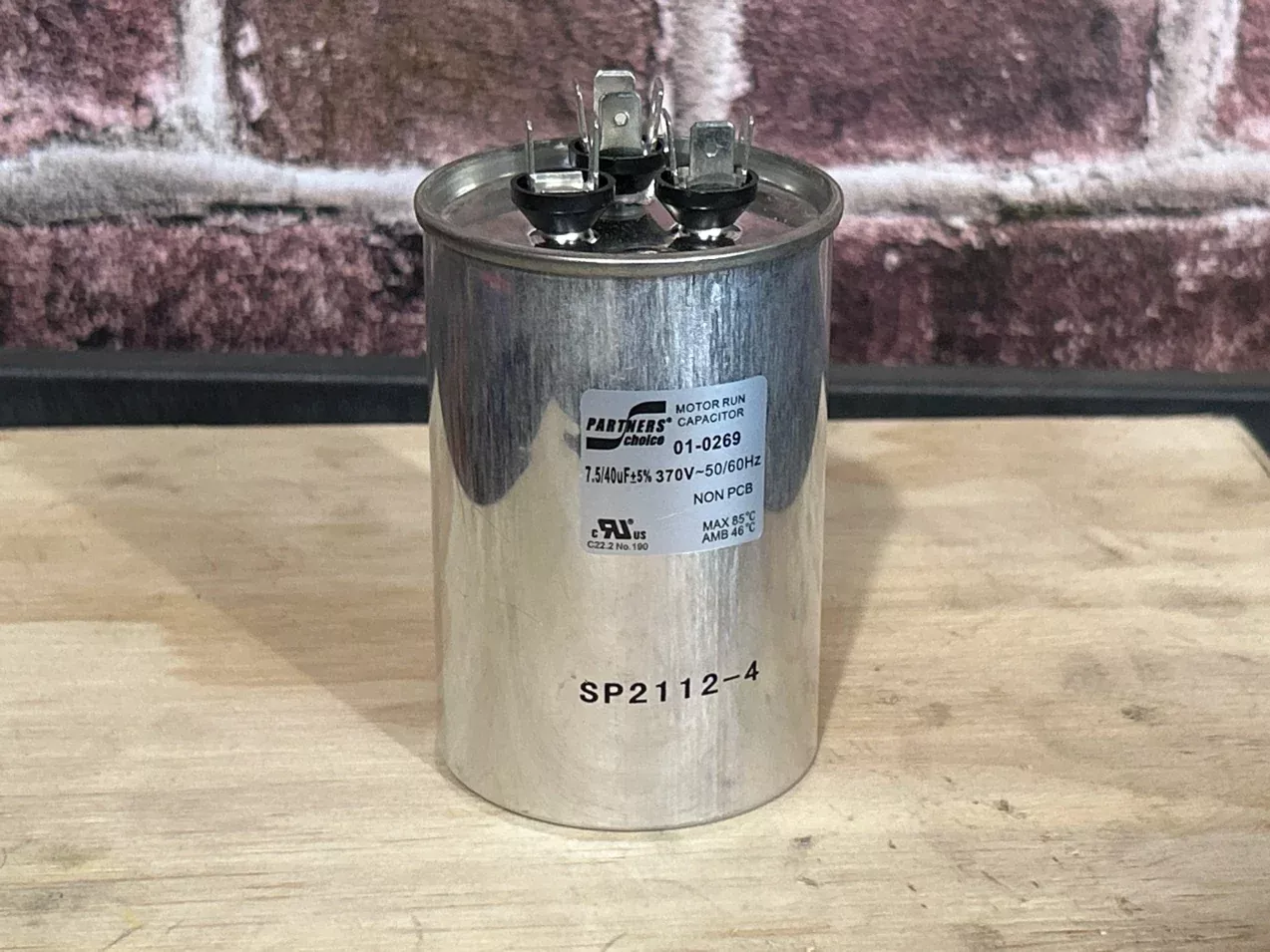 370 Vac, 40+7.5MFD 50/60 Hz, Round Capacitor