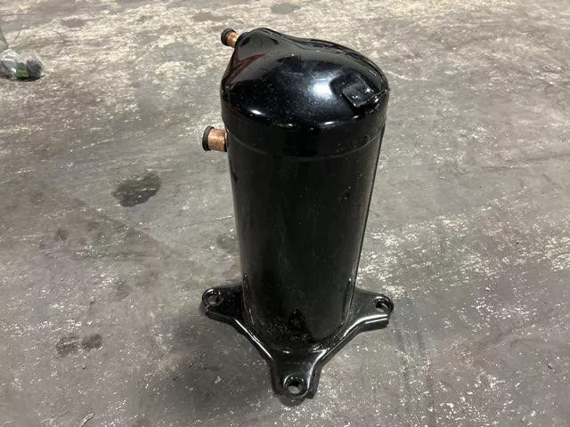 4.5 Ton Single-Stage AC Scroll Compressor 575/60/3 R410A