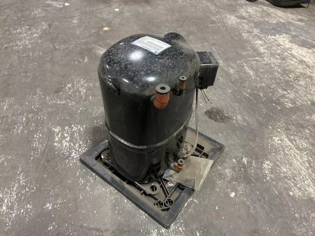 5 Ton AC Reciprocating Compressor 380-460/50-60/3 R22 4.5HP