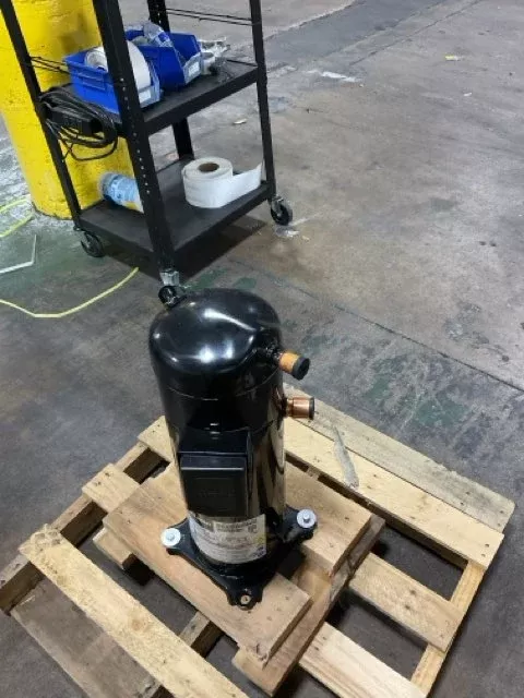 8.5 Ton Two-Stage AC Scroll Compressor 200-230/50-60/3 R410A