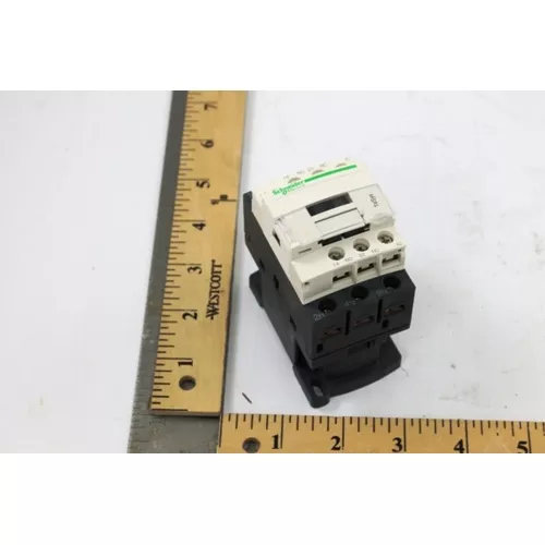 Daikin-McQuay 349932121 0-9A 600V Contactor